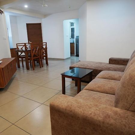 Kadampanattu'S Homestay Kochi Exterior foto