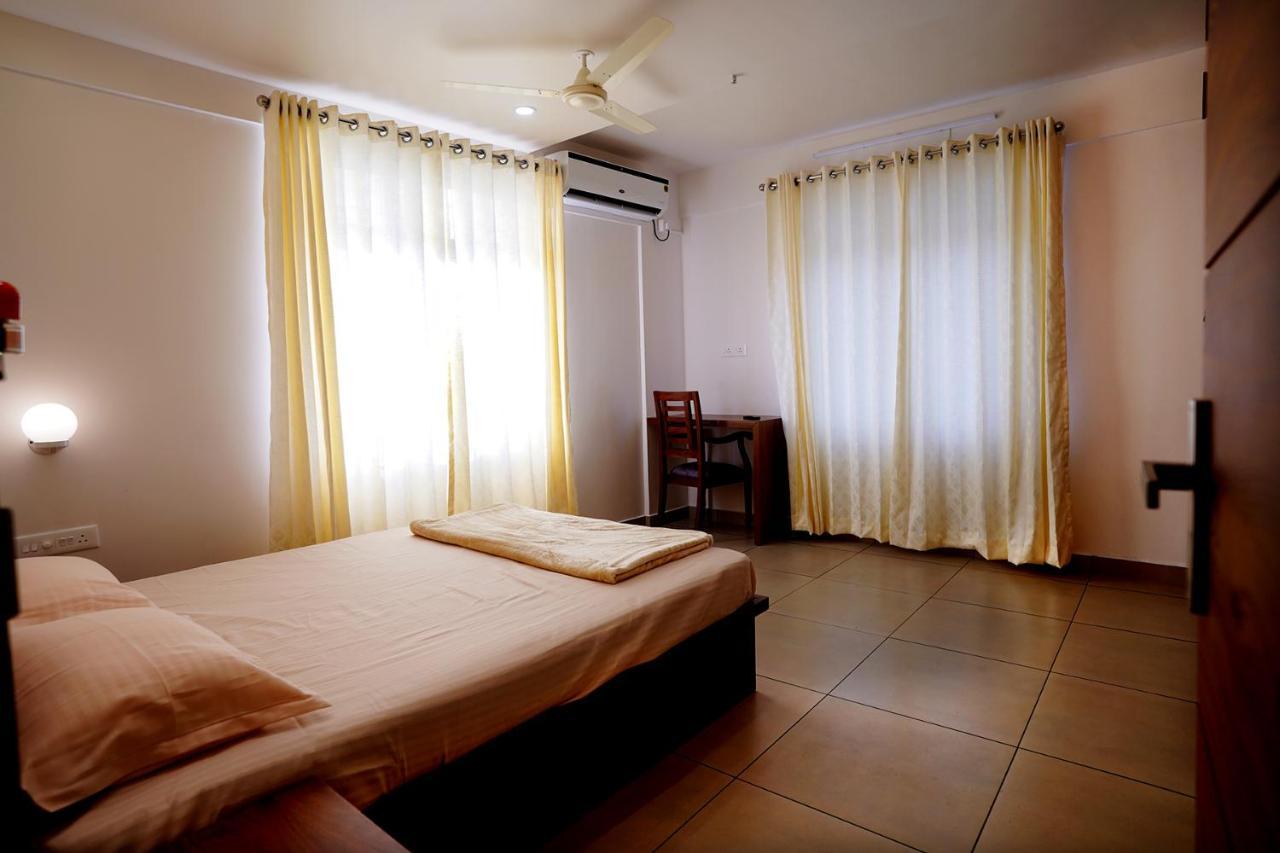 Kadampanattu'S Homestay Kochi Exterior foto